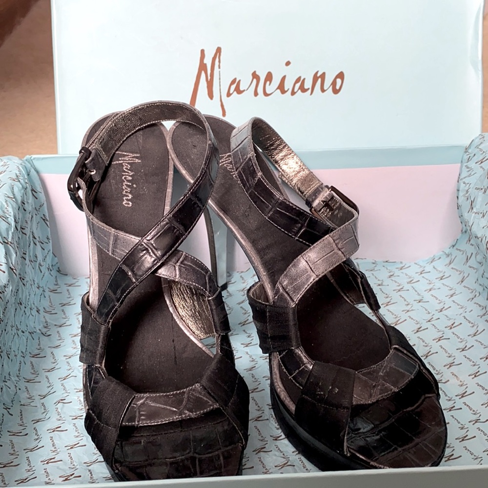 7.5 Marciano Alligator heels in Black